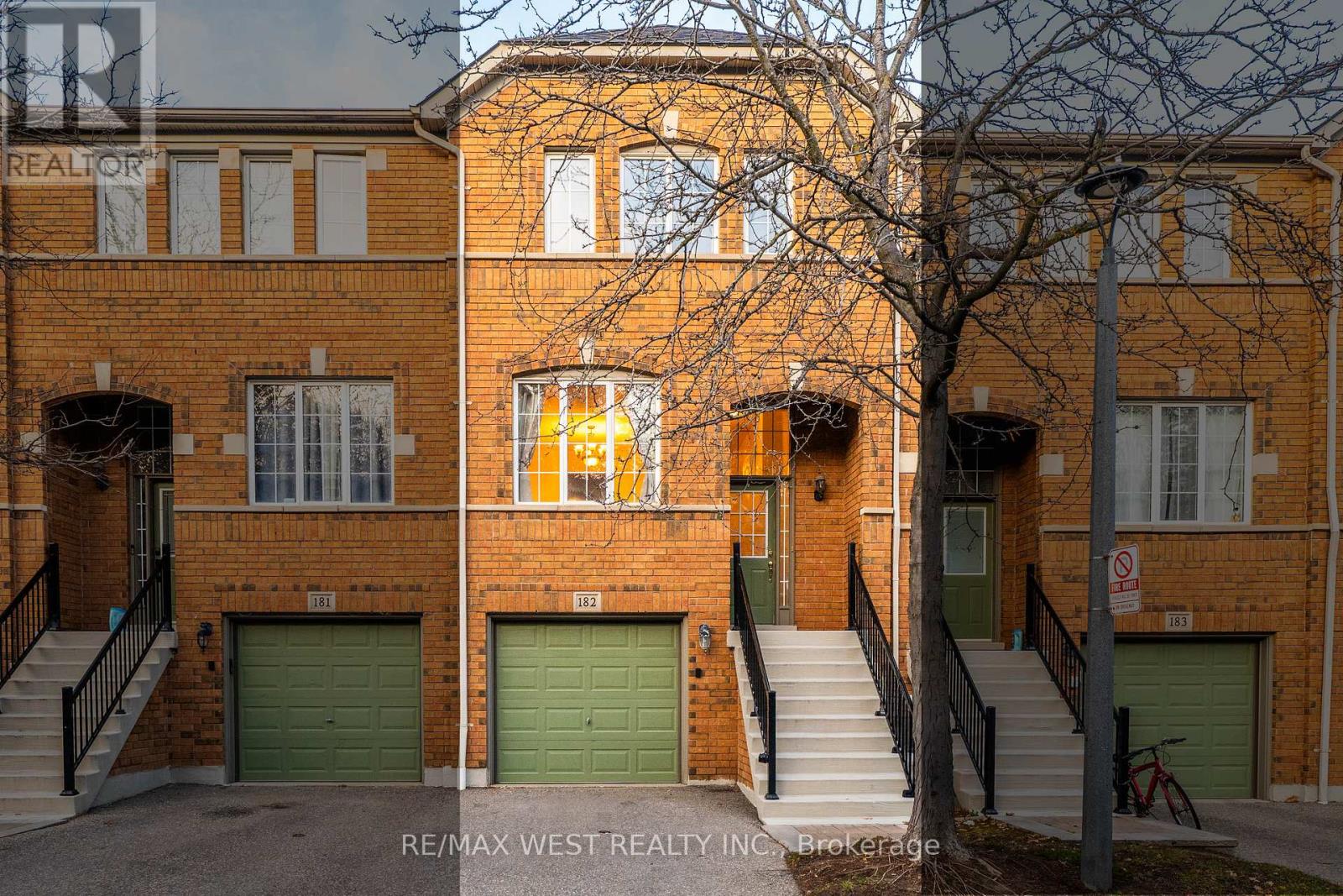 182 - 5530 Glen Erin Drive, Mississauga, Ontario  L5M 6E8 - Photo 3 - W12569192