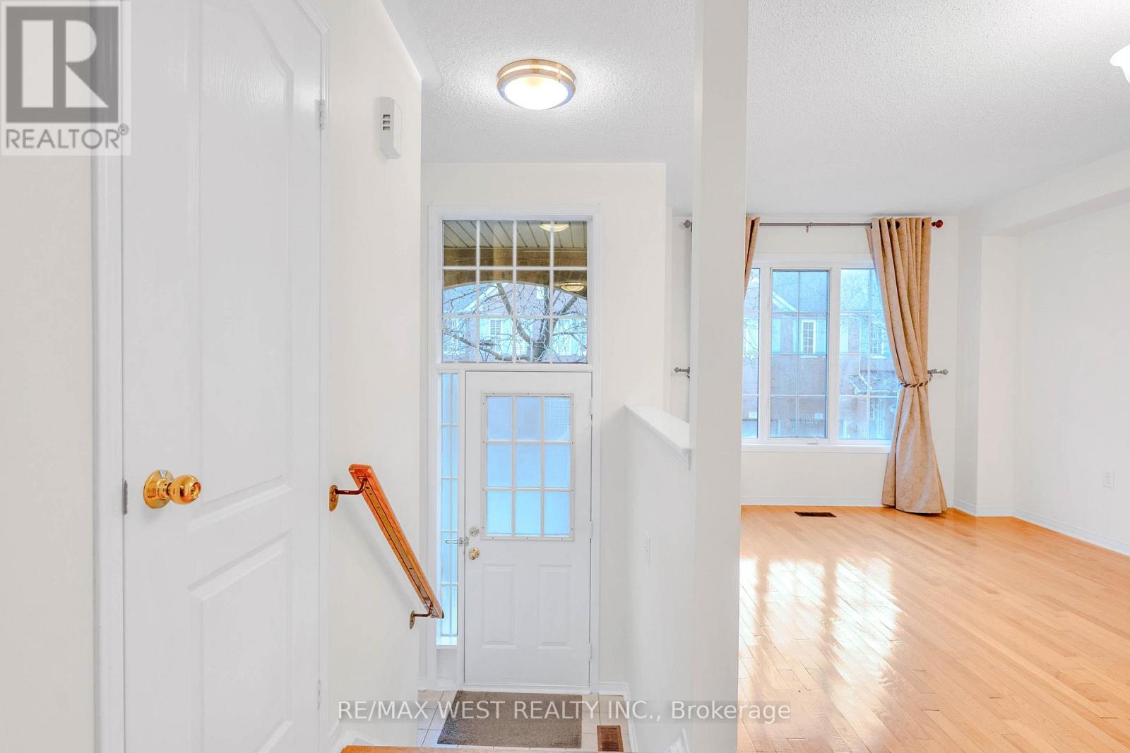 182 - 5530 Glen Erin Drive, Mississauga, Ontario  L5M 6E8 - Photo 7 - W12569192