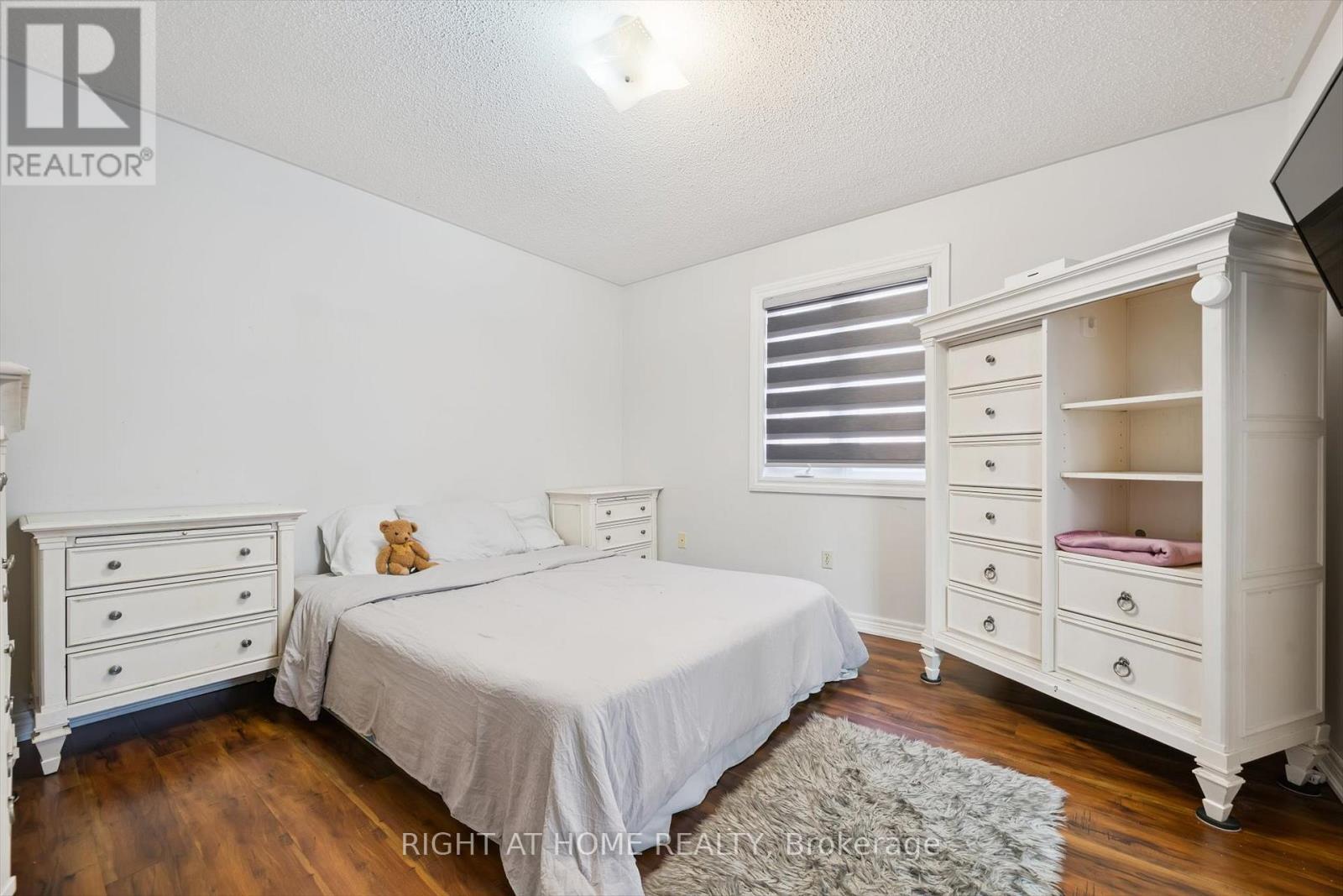 38 Cape Dorset Crescent, Brampton, Ontario  L6R 3L2 - Photo 15 - W12569196