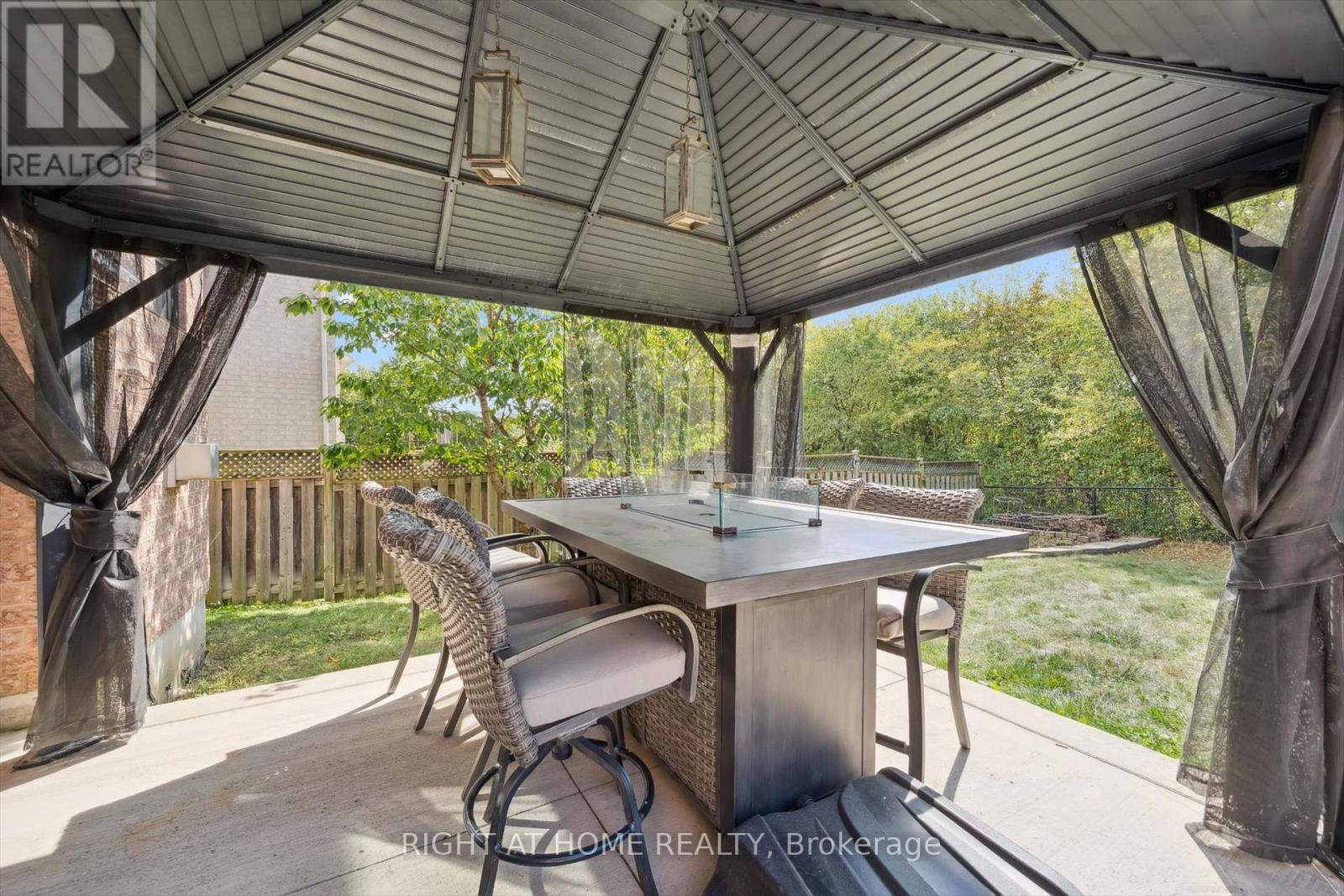 38 Cape Dorset Crescent, Brampton, Ontario  L6R 3L2 - Photo 31 - W12569196