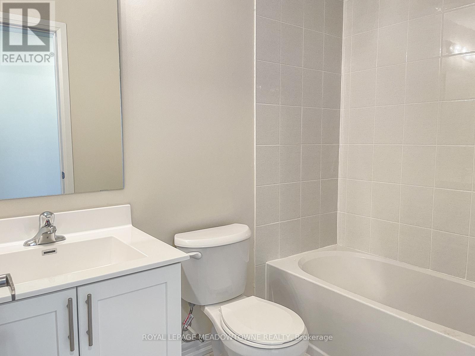 107 - 1565 Rose Way, Milton, Ontario  L9T 7E7 - Photo 13 - W12569212