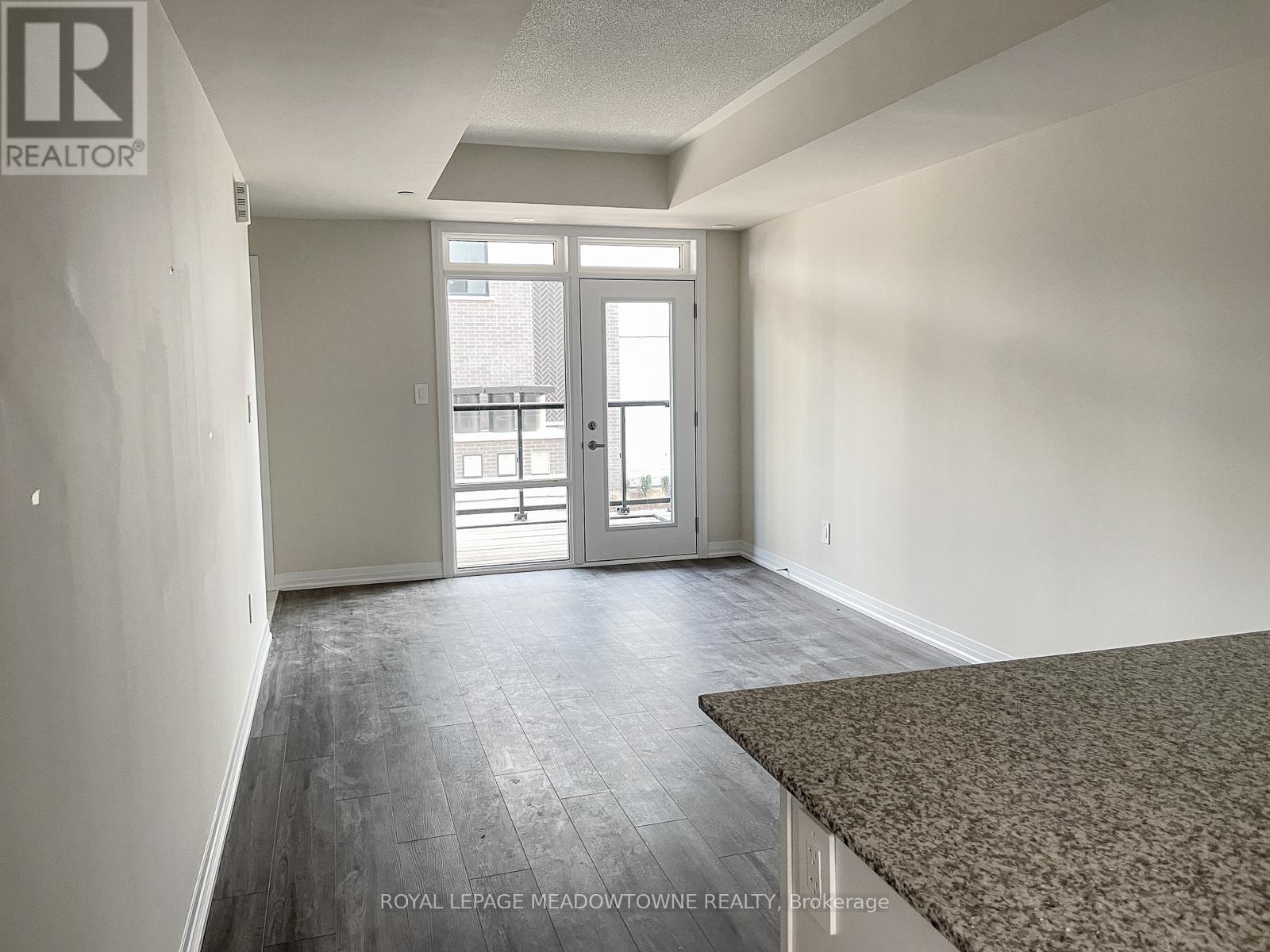 107 - 1565 Rose Way, Milton, Ontario  L9T 7E7 - Photo 7 - W12569212