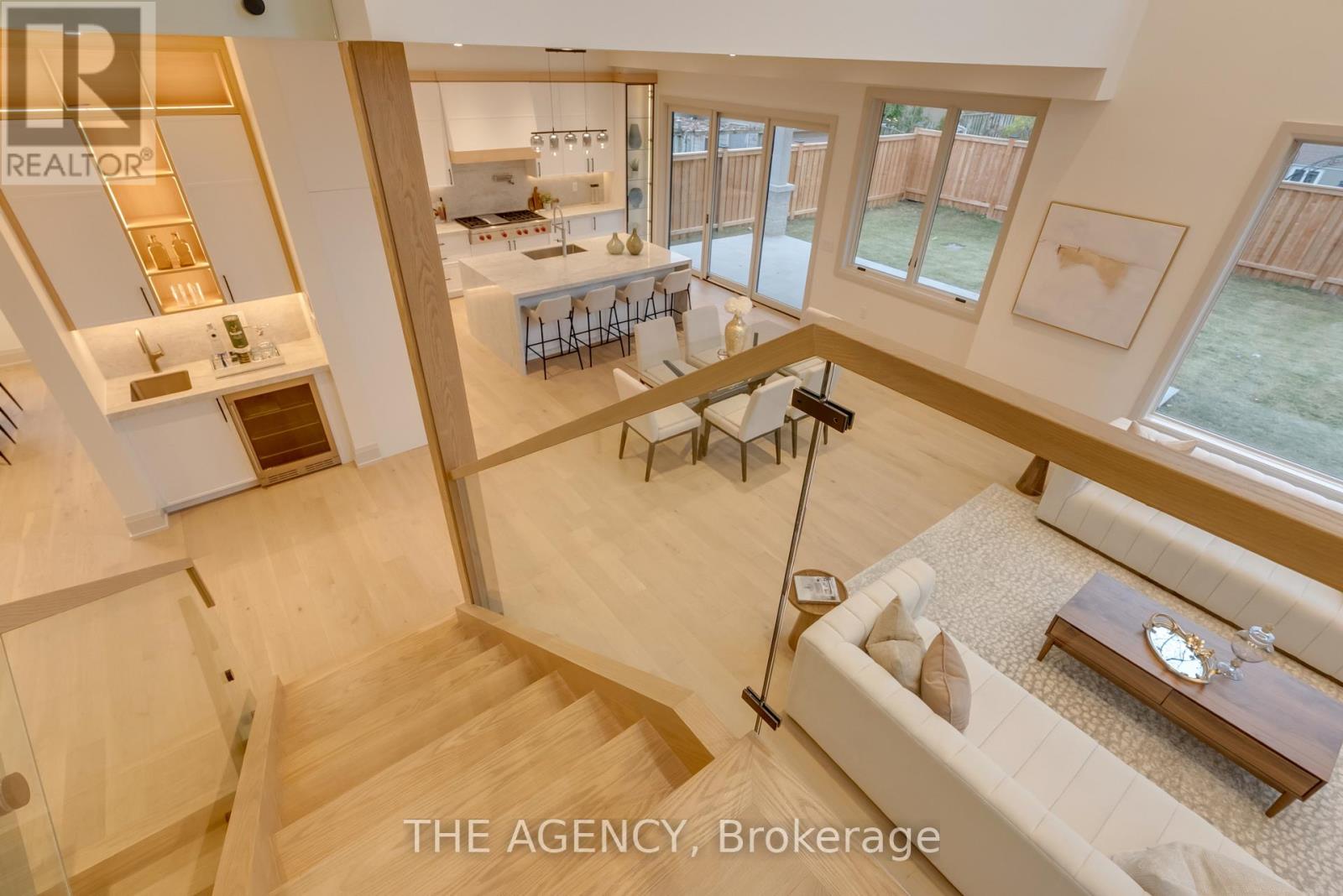 512 Weynway Court, Oakville, Ontario  L6L 4G7 - Photo 18 - W12568992