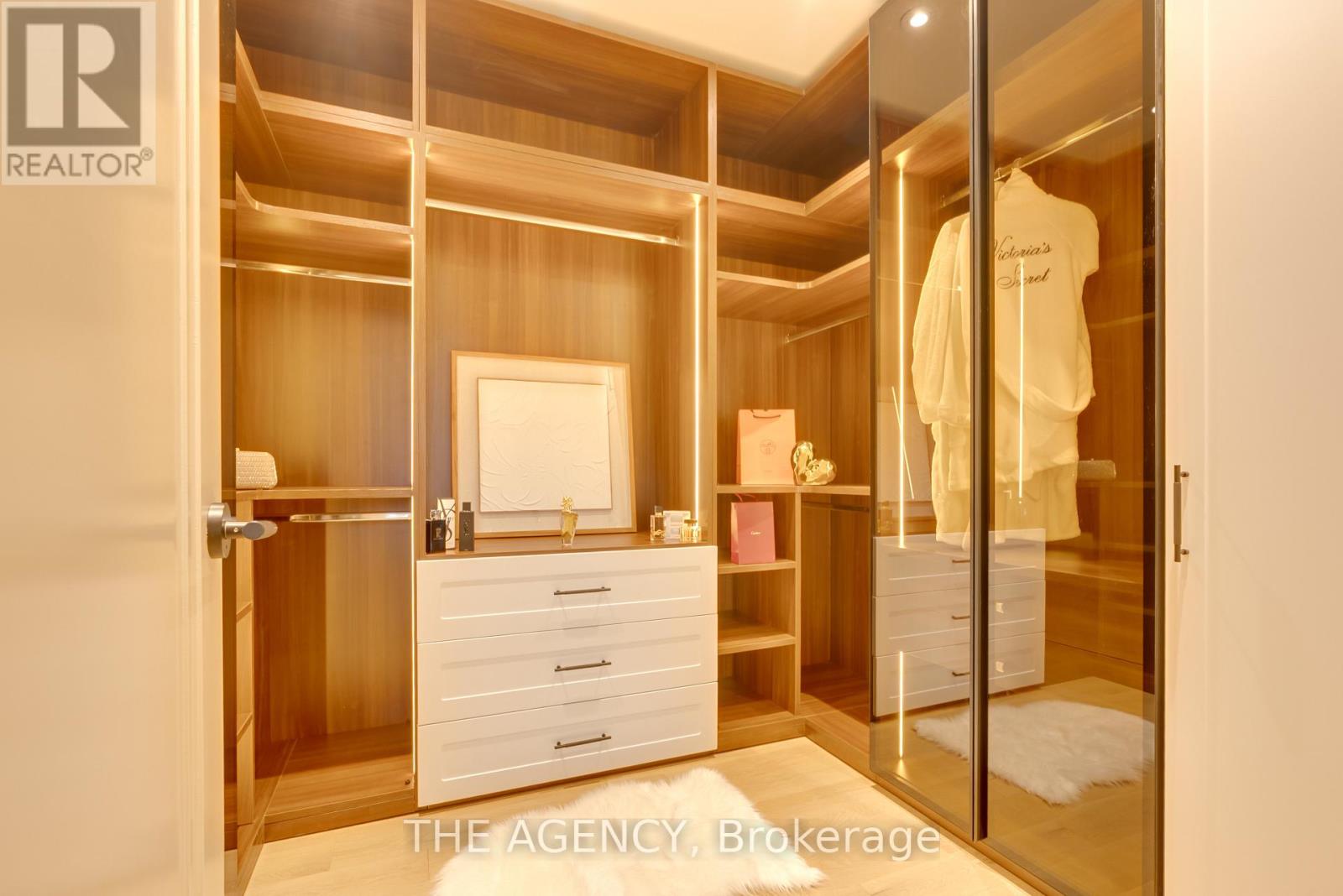 512 Weynway Court, Oakville, Ontario  L6L 4G7 - Photo 33 - W12568992