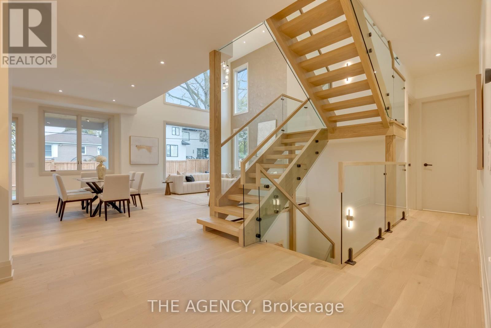 512 Weynway Court, Oakville, Ontario  L6L 4G7 - Photo 27 - W12568992