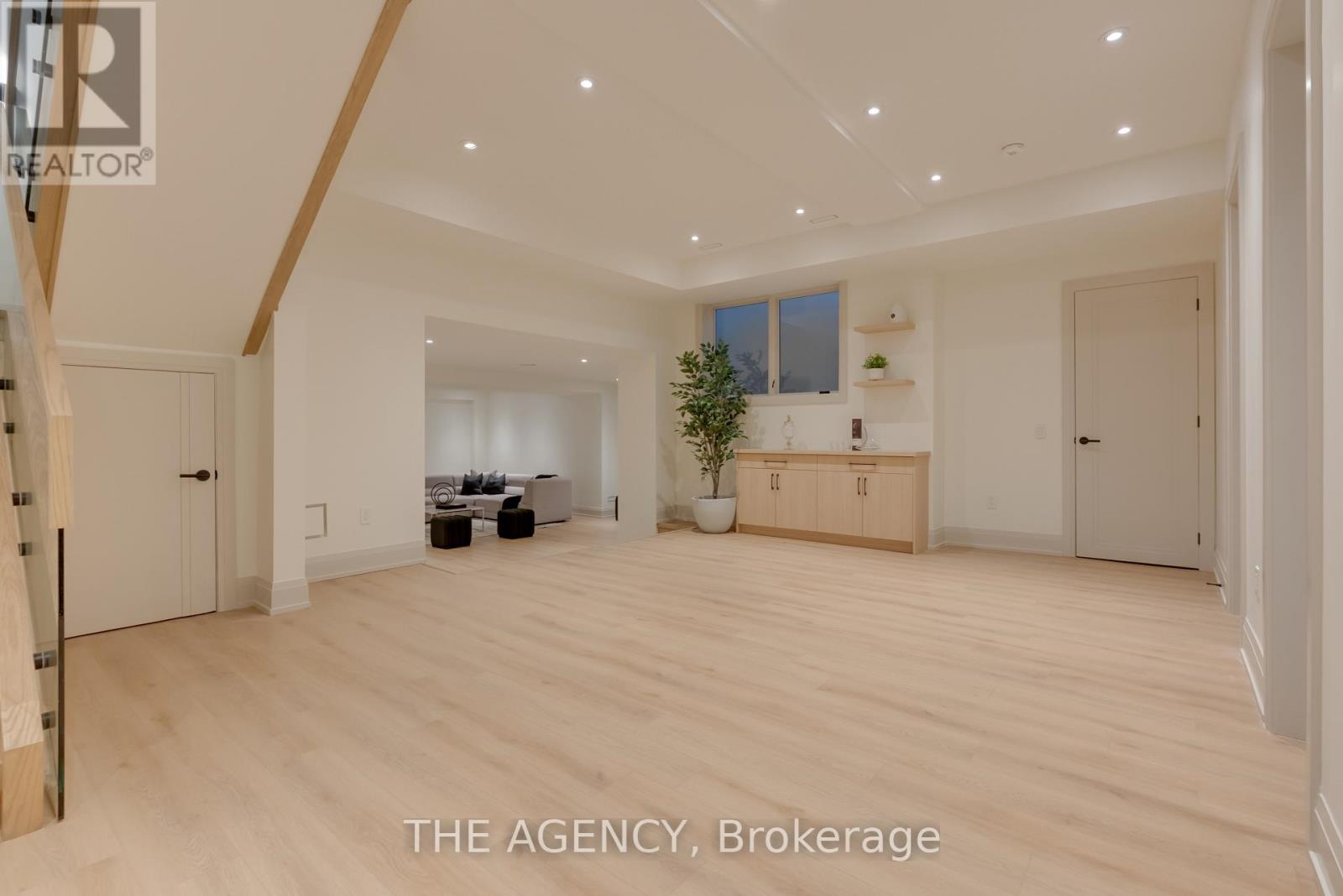 512 Weynway Court, Oakville, Ontario  L6L 4G7 - Photo 45 - W12568992