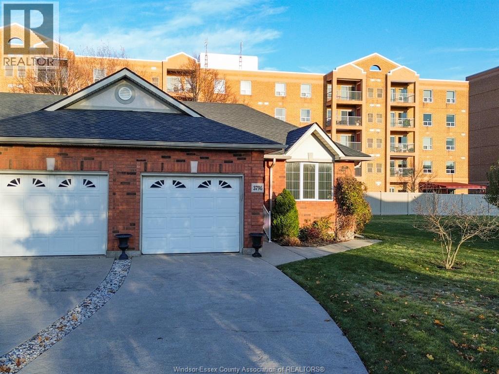 MLS# 25029160: 3796 PRAIRIE COURT, Windsor, Canada