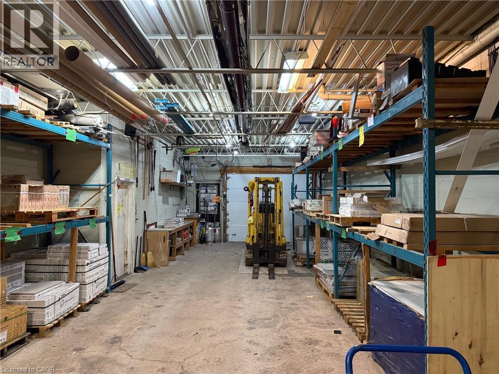 6102 Perkins Street, Niagara Falls, Ontario  L2E 5R8 - Photo 12 - 40789989