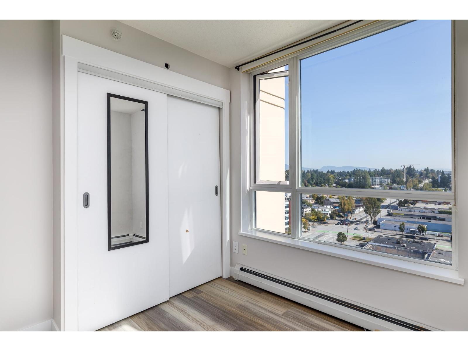 1603 10777 University Drive, Surrey, British Columbia V3T 0E6 - Photo 7 - R3051235