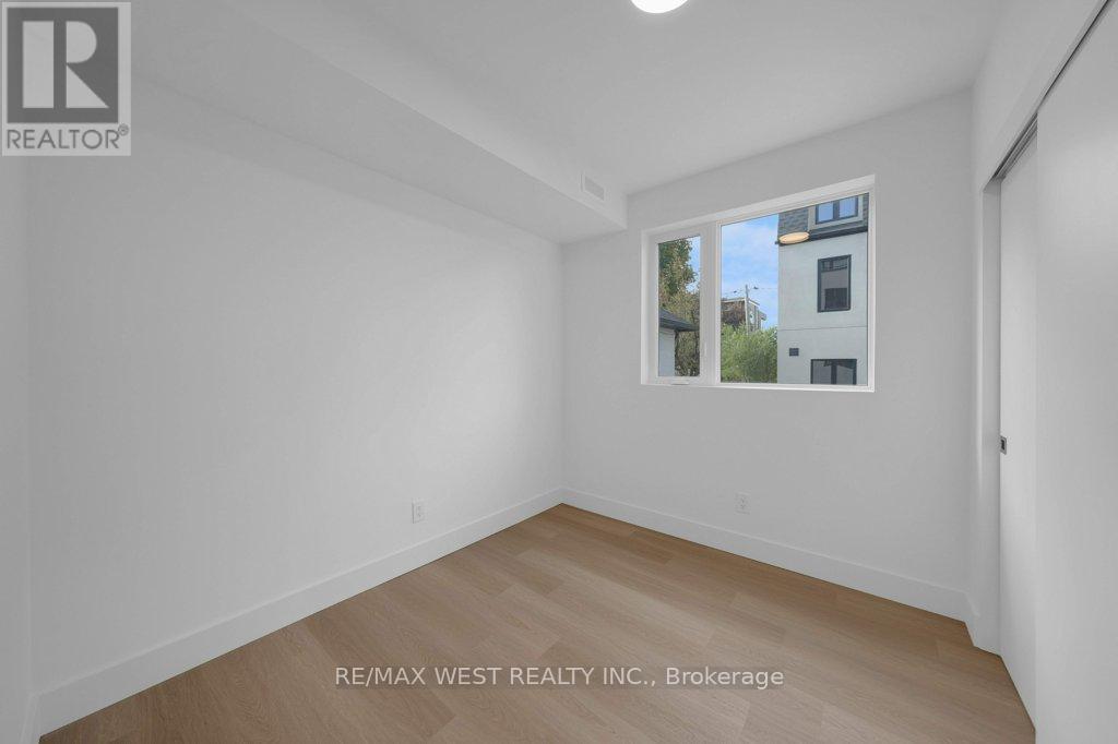 B - 502 Atlas Avenue, Toronto, Ontario  M6C 3V6 - Photo 15 - C12569260