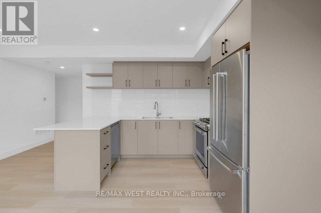 B - 502 Atlas Avenue, Toronto, Ontario  M6C 3V6 - Photo 8 - C12569260