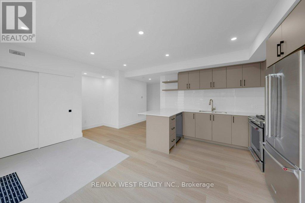 B - 502 Atlas Avenue, Toronto, Ontario  M6C 3V6 - Photo 9 - C12569260