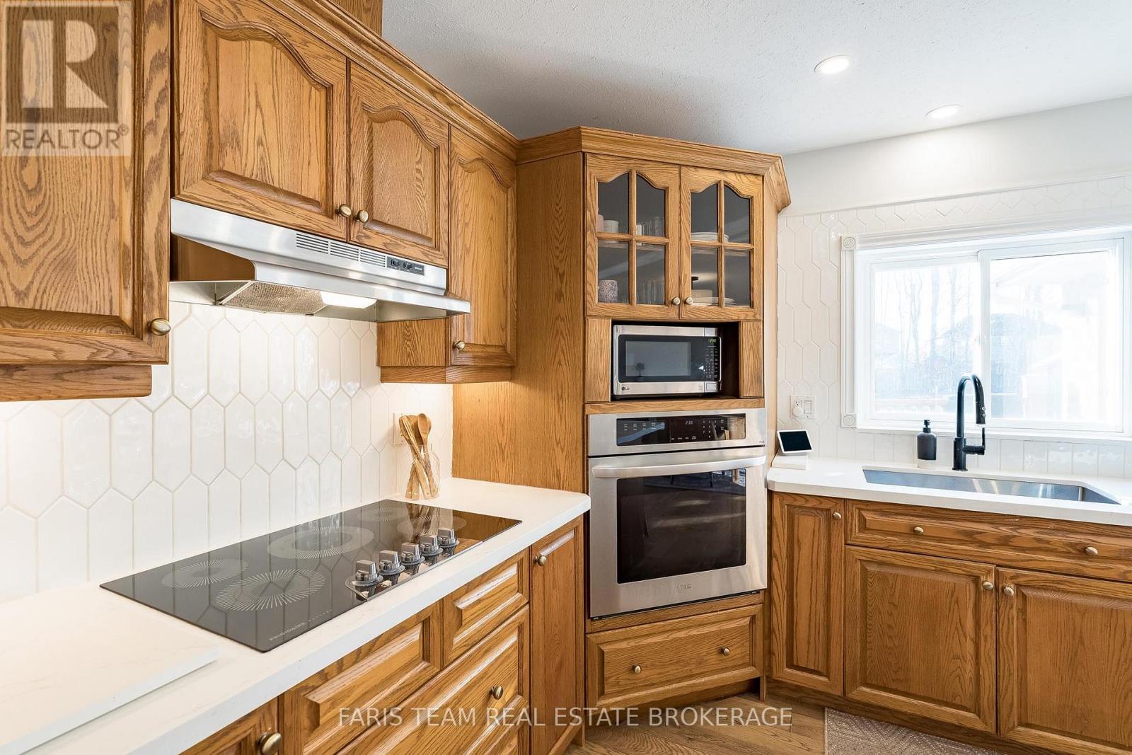 2040 Lea Road, Innisfil, Ontario  L9S 1T3 - Photo 8 - N12569250