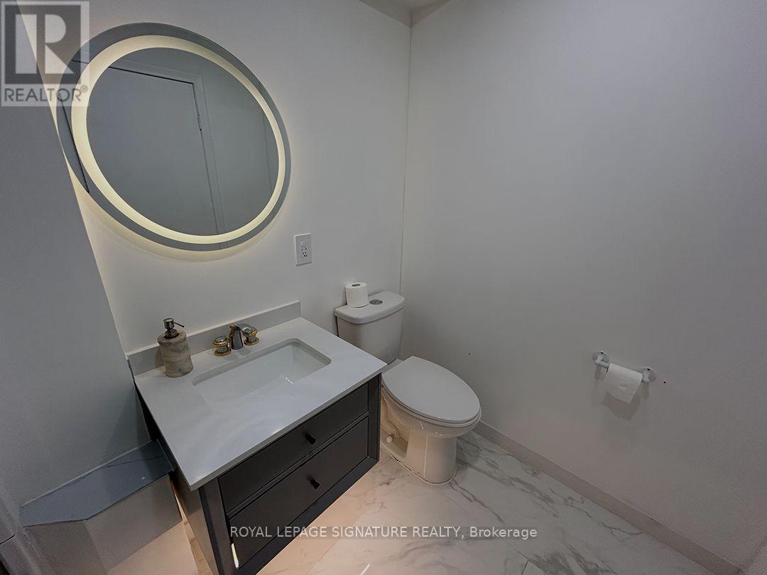 Lower Unit - 130 King Street, East Gwillimbury (Mt Albert), Ontario  L0G 1M0 - Photo 21 - N12569270