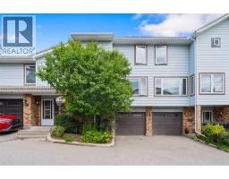 22 Coachway Gardens SW Coach Hill