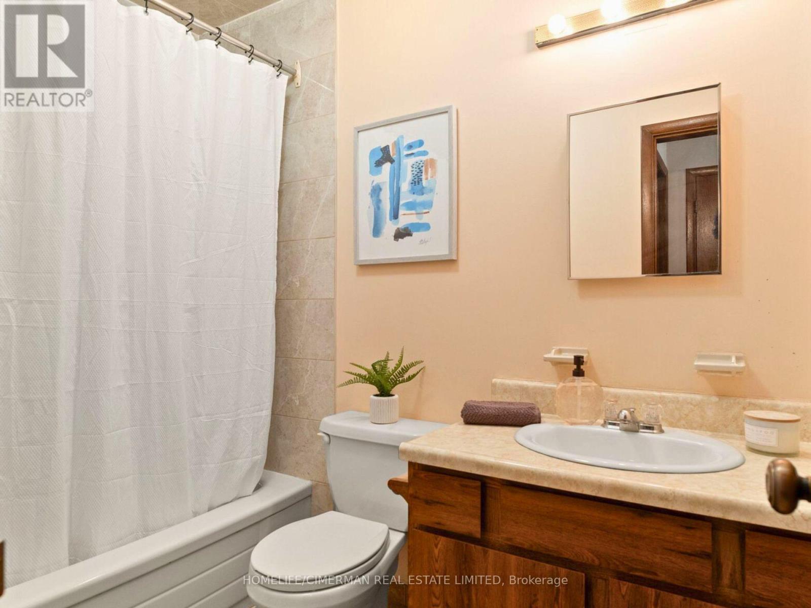 Main Floor 1-Bed. Apt. - 145 Pemberton Road, Richmond Hill, Ontario  L4C 3T6 - Photo 7 - N12566664