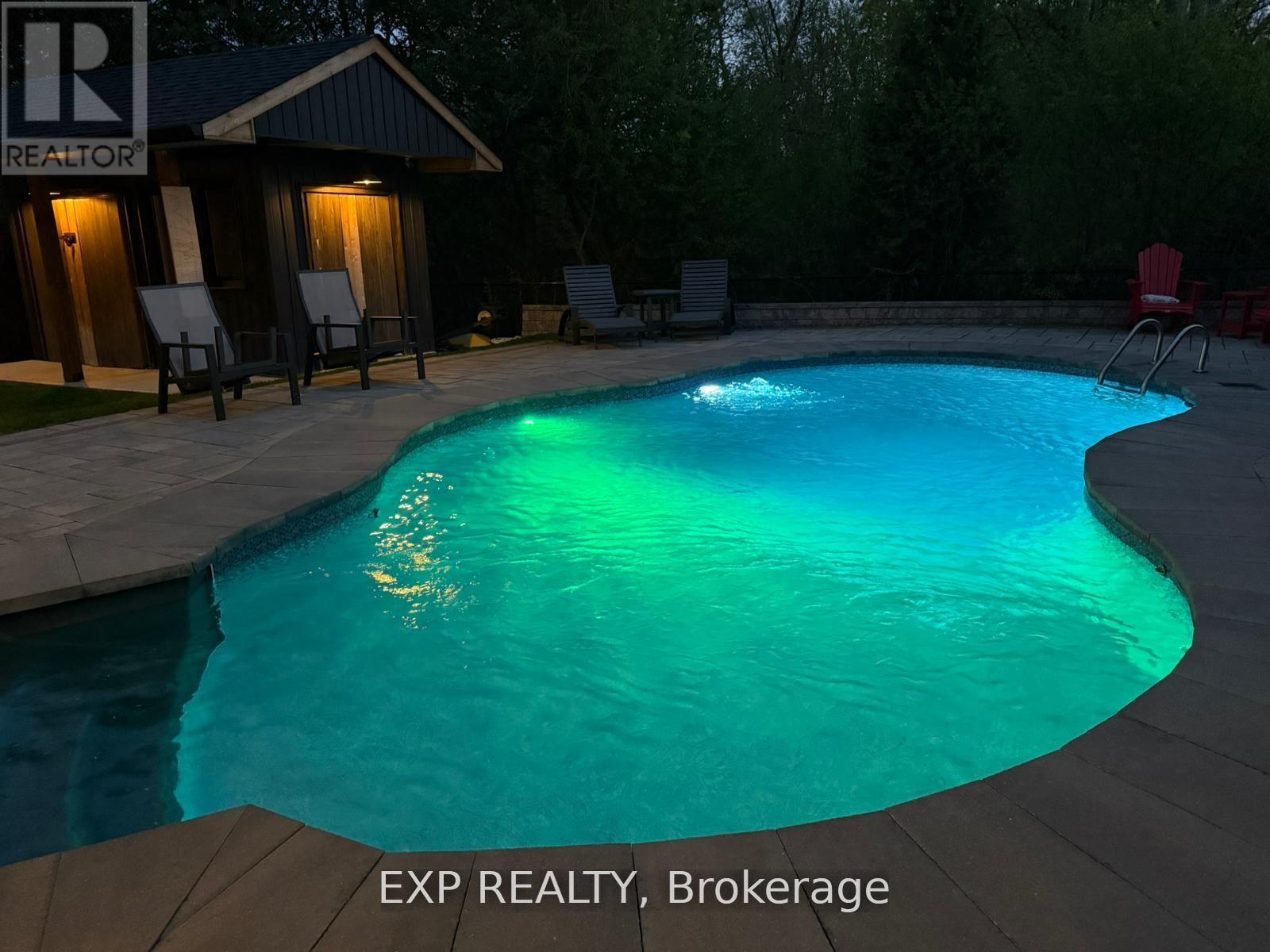 100 Dells Crescent, Brampton, Ontario  L7A 2X1 - Photo 2 - W12569254