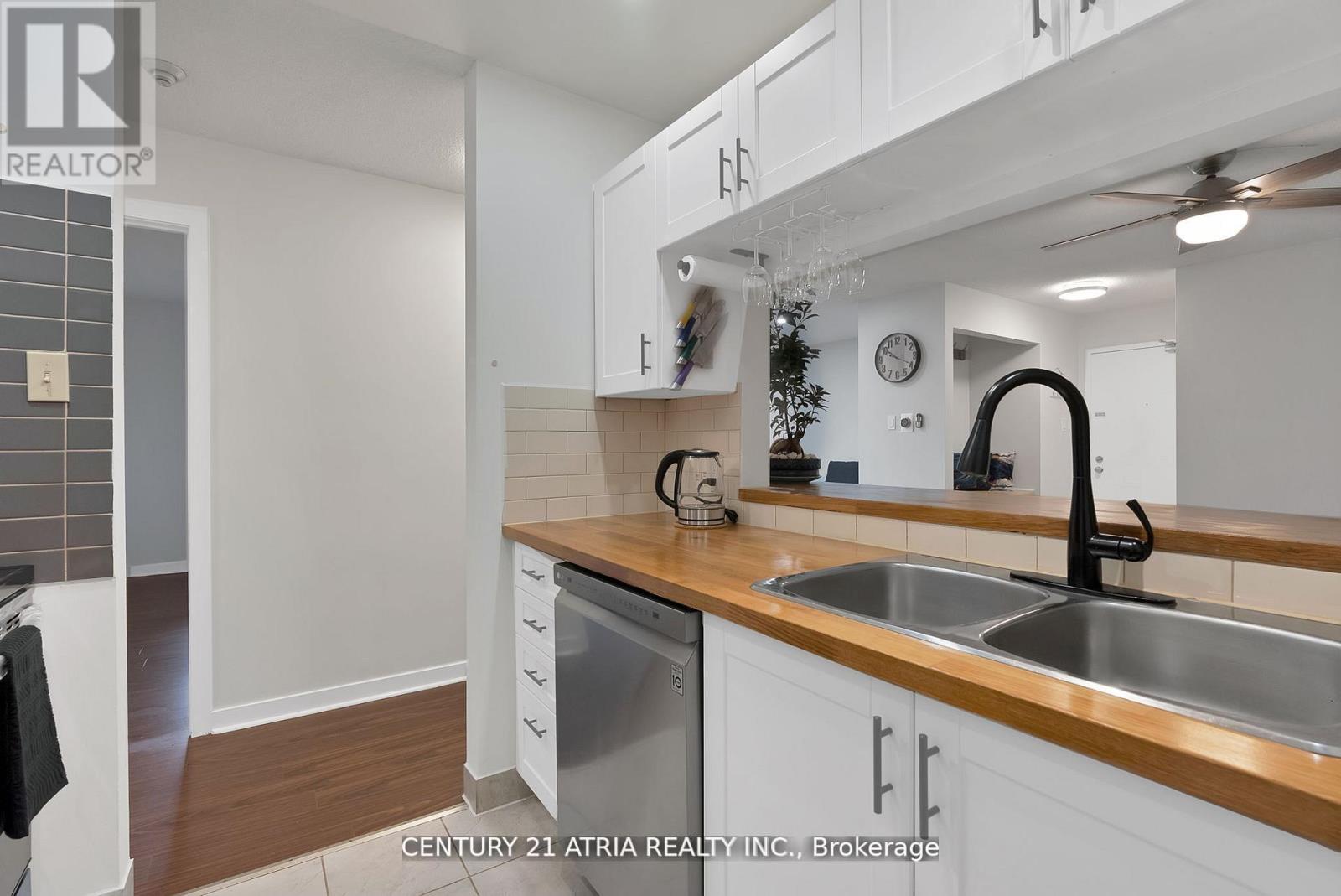 523 - 65 Trailwood Drive, Mississauga, Ontario  L4Z 3L1 - Photo 12 - W12569256