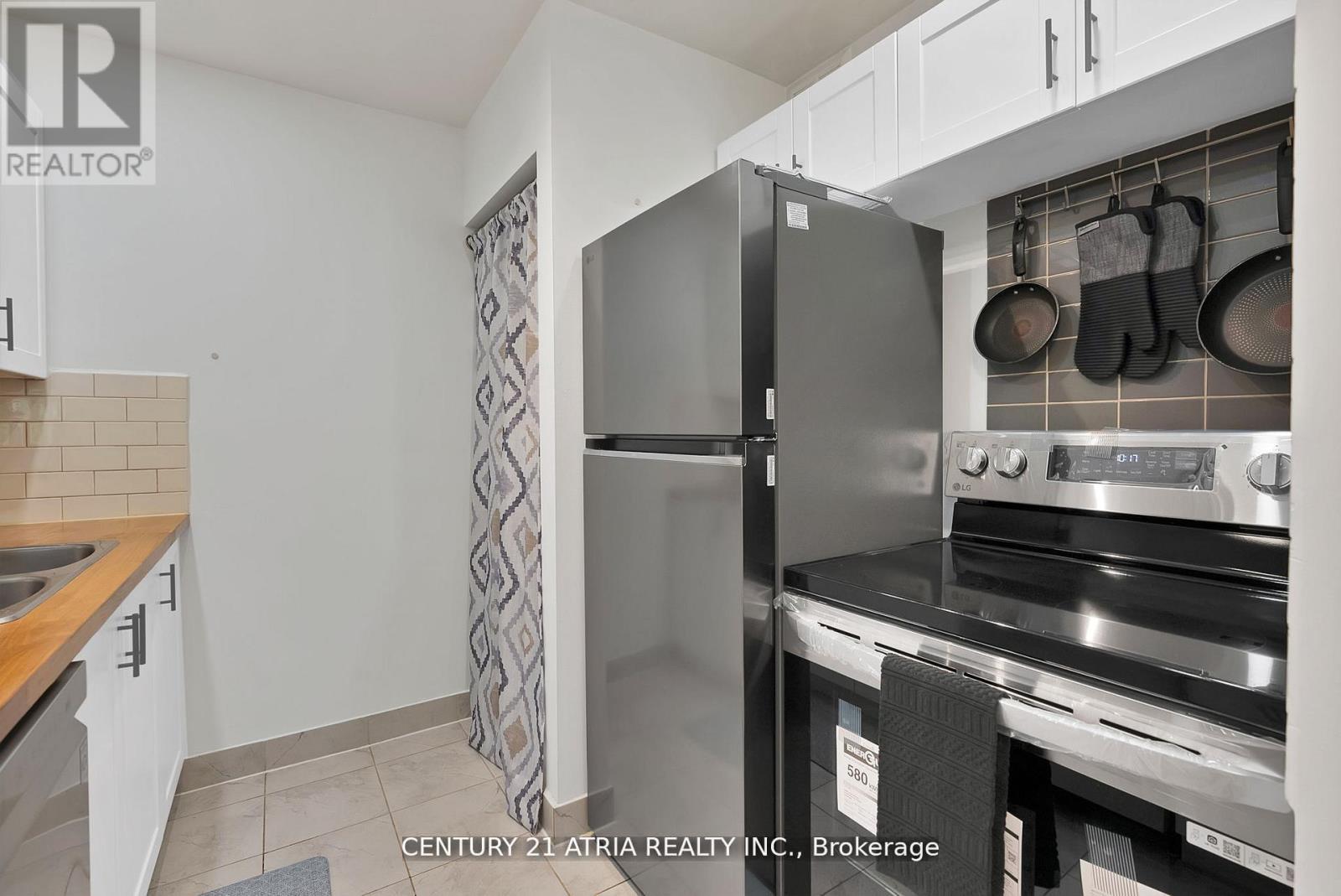 523 - 65 Trailwood Drive, Mississauga, Ontario  L4Z 3L1 - Photo 15 - W12569256