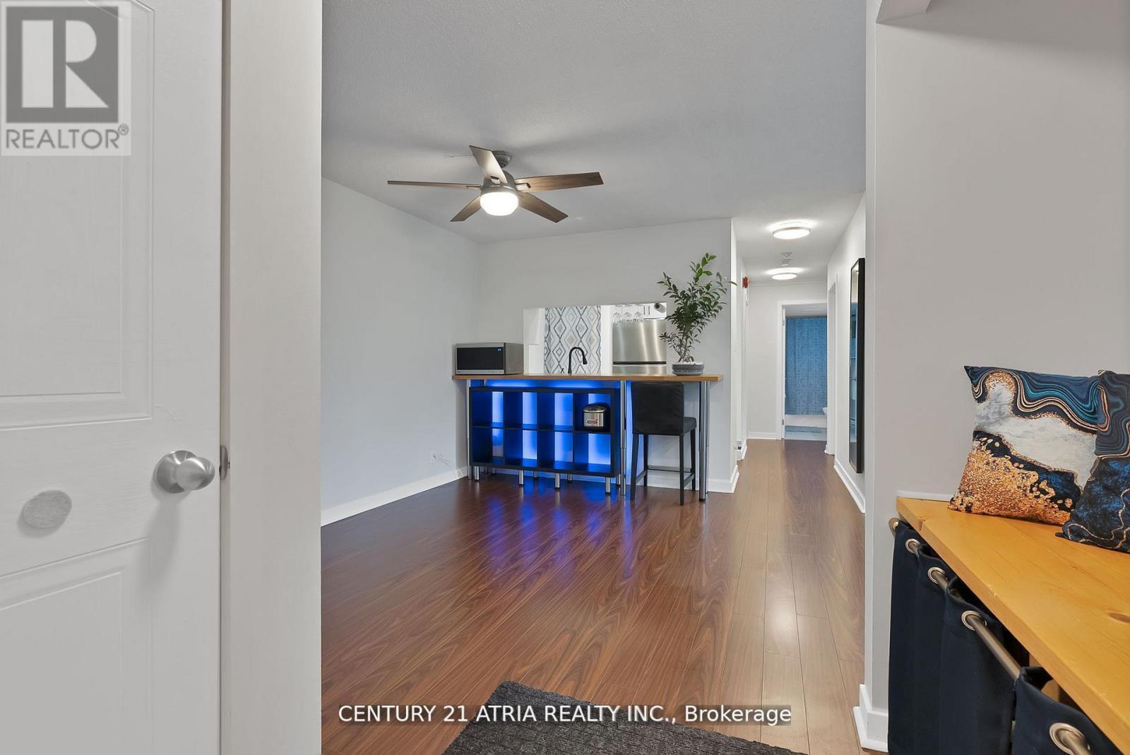 523 - 65 Trailwood Drive, Mississauga, Ontario  L4Z 3L1 - Photo 4 - W12569256