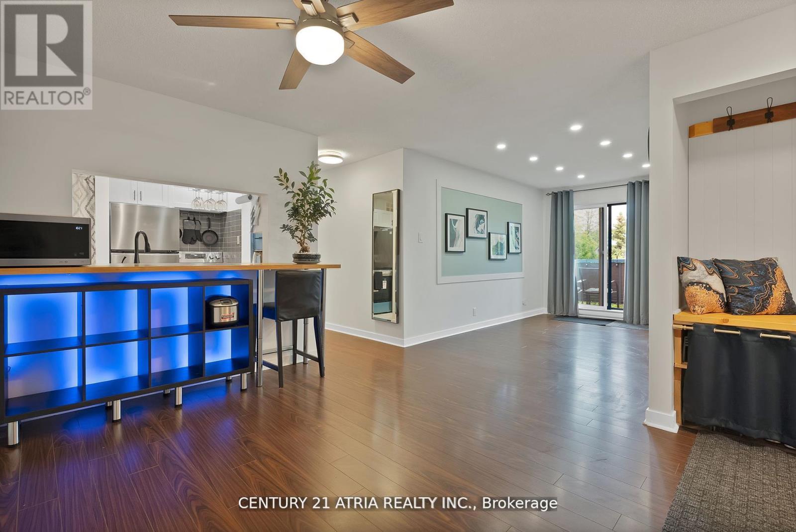 523 - 65 Trailwood Drive, Mississauga, Ontario  L4Z 3L1 - Photo 5 - W12569256