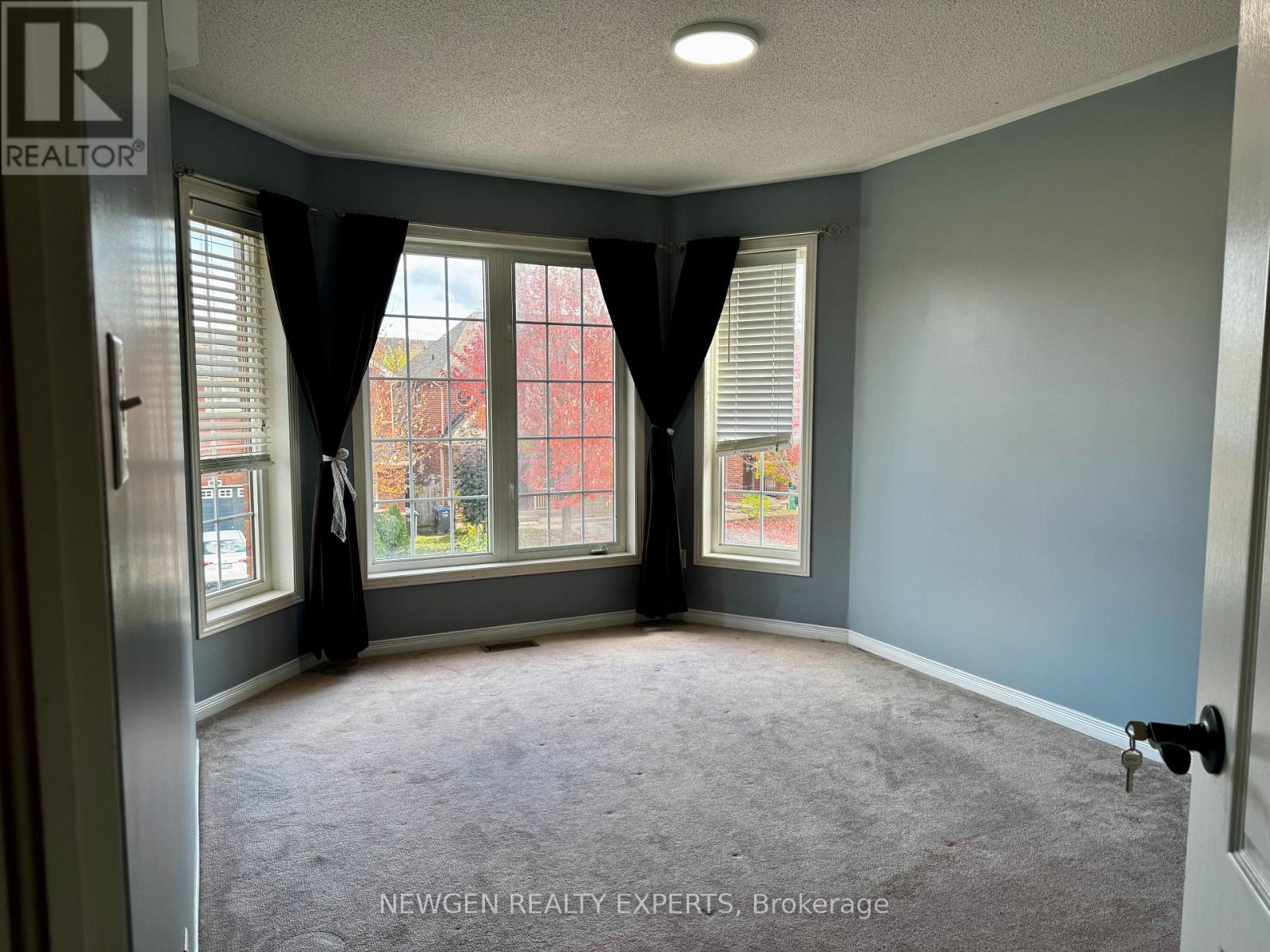 Upper Level - 3217 Respond Road, Mississauga, Ontario  L5M 7X5 - Photo 18 - W12569280