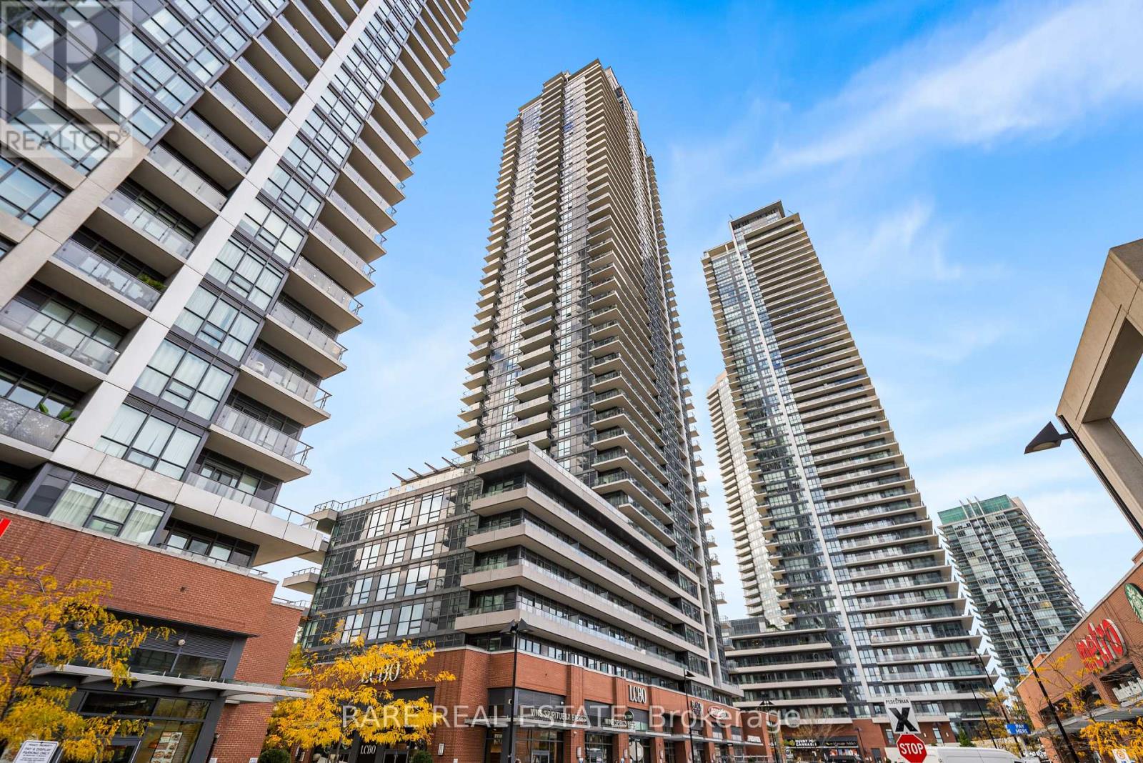 301 - 2220 Lake Shore Boulevard W, Toronto, Ontario  M8V 0C1 - Photo 2 - W12569284