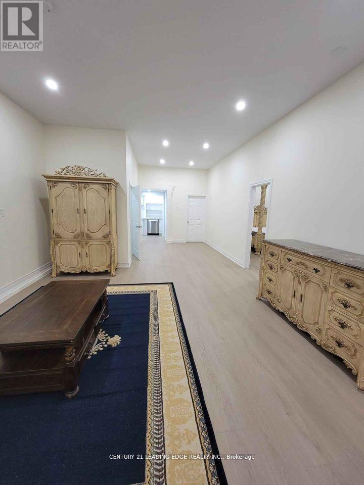 A - 352 Sunnyridge Road W, Hamilton, Ontario  L0R 1R0 - Photo 4 - X12569238