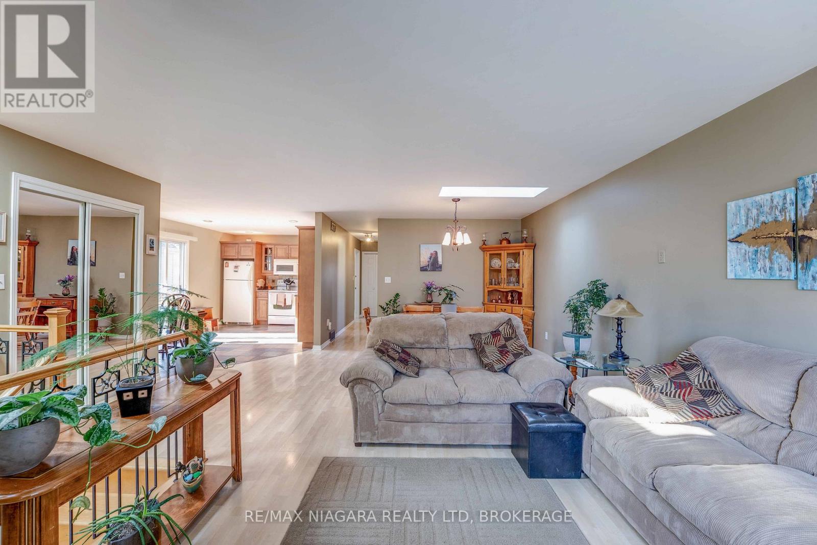 26 Ravine Road, St. Catharines, Ontario  L2P 3A7 - Photo 8 - X12569336