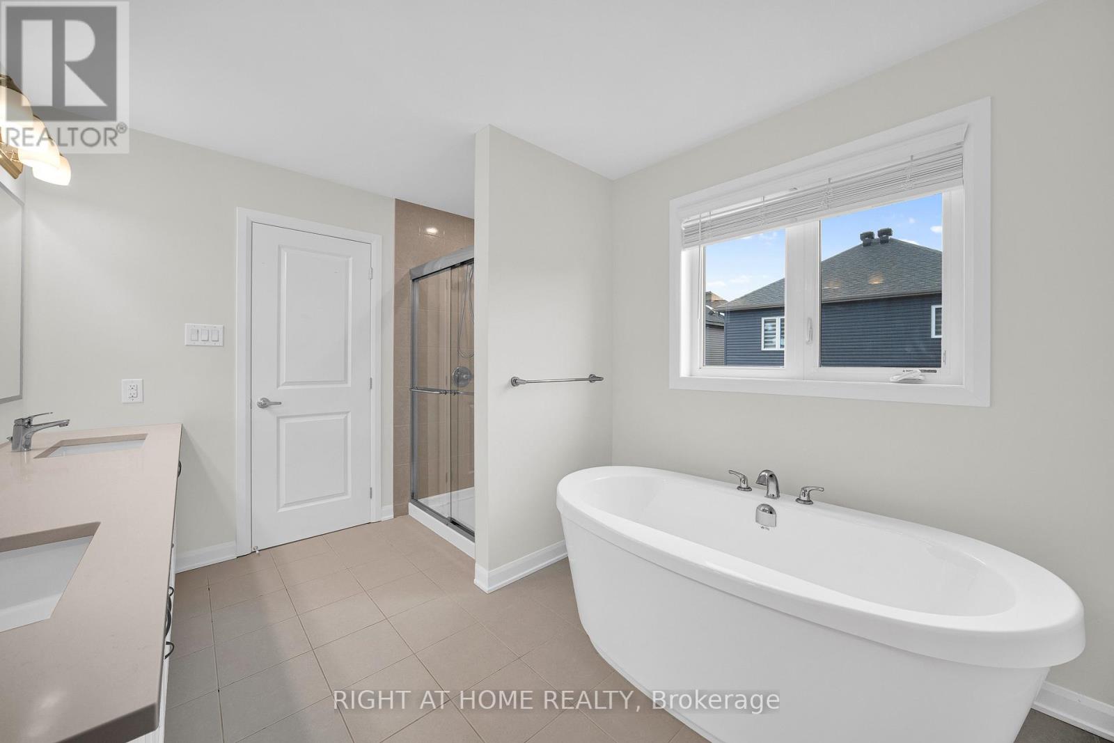 366 Cloyne Crescent, Ottawa, Ontario  K2J 6W4 - Photo 19 - X12416872