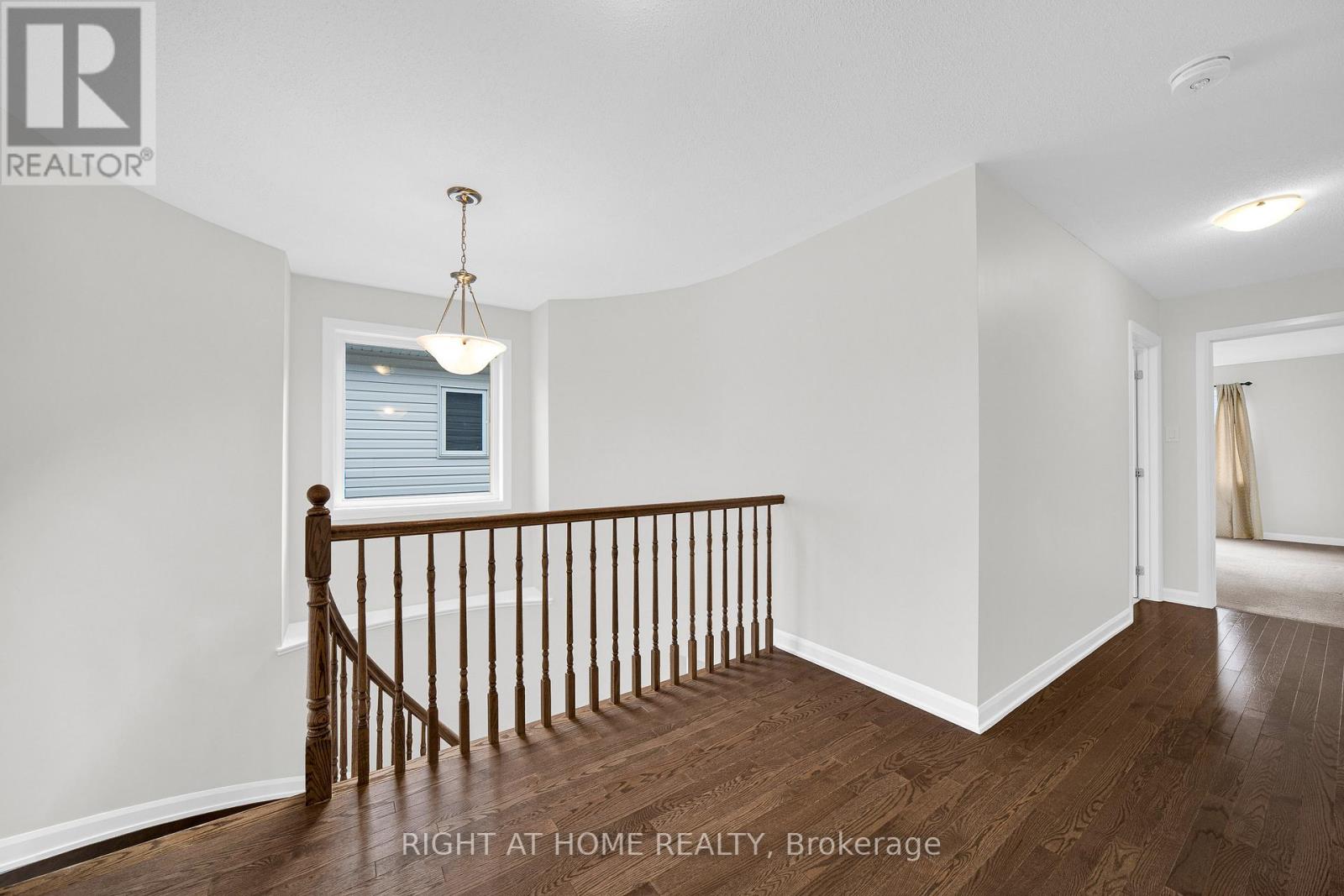 366 Cloyne Crescent, Ottawa, Ontario  K2J 6W4 - Photo 15 - X12416872