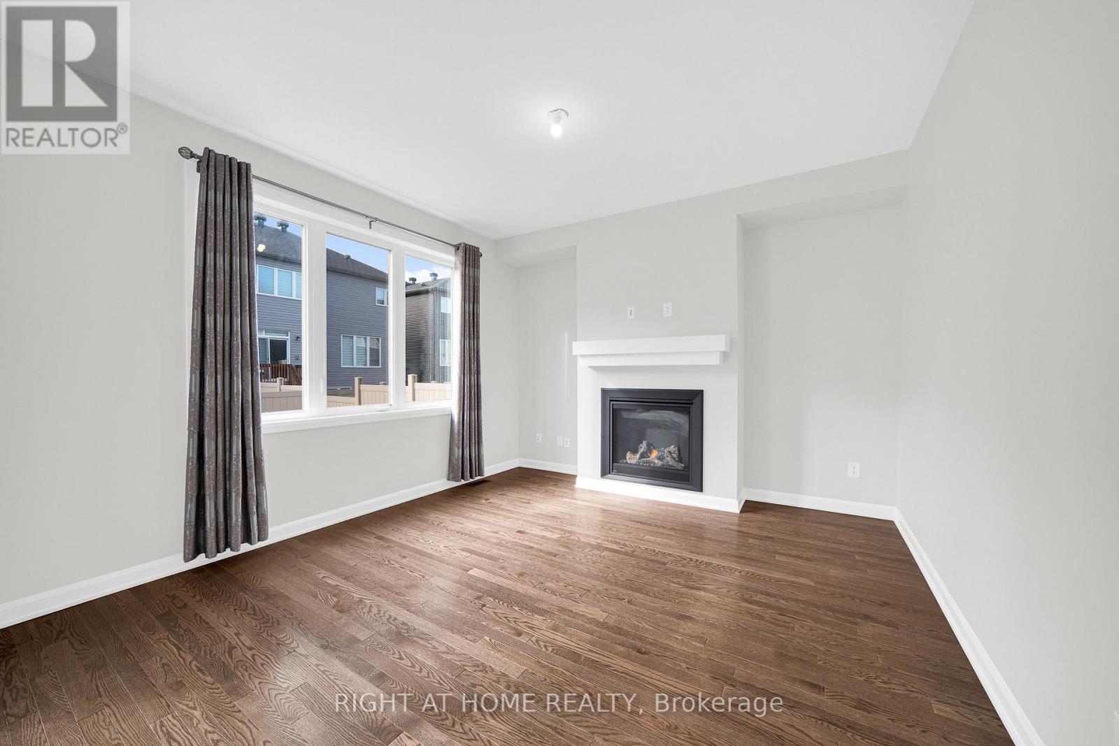 366 Cloyne Crescent, Ottawa, Ontario  K2J 6W4 - Photo 11 - X12416872