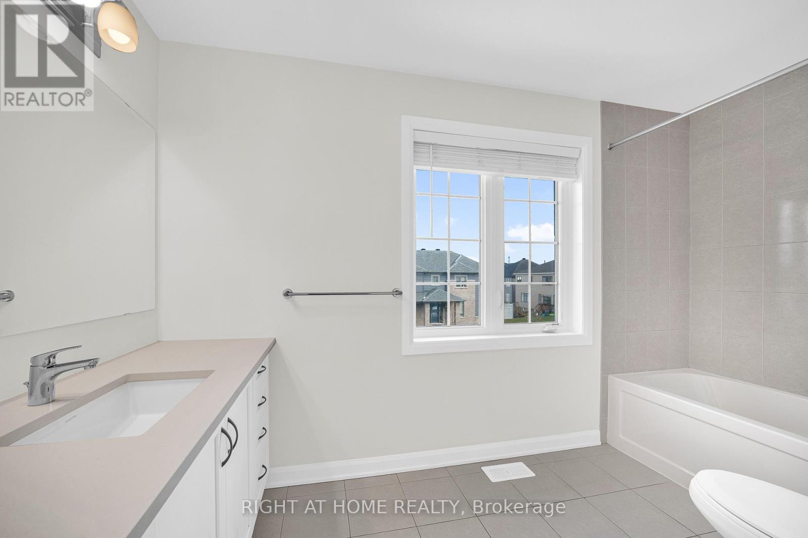 366 Cloyne Crescent, Ottawa, Ontario  K2J 6W4 - Photo 26 - X12416872