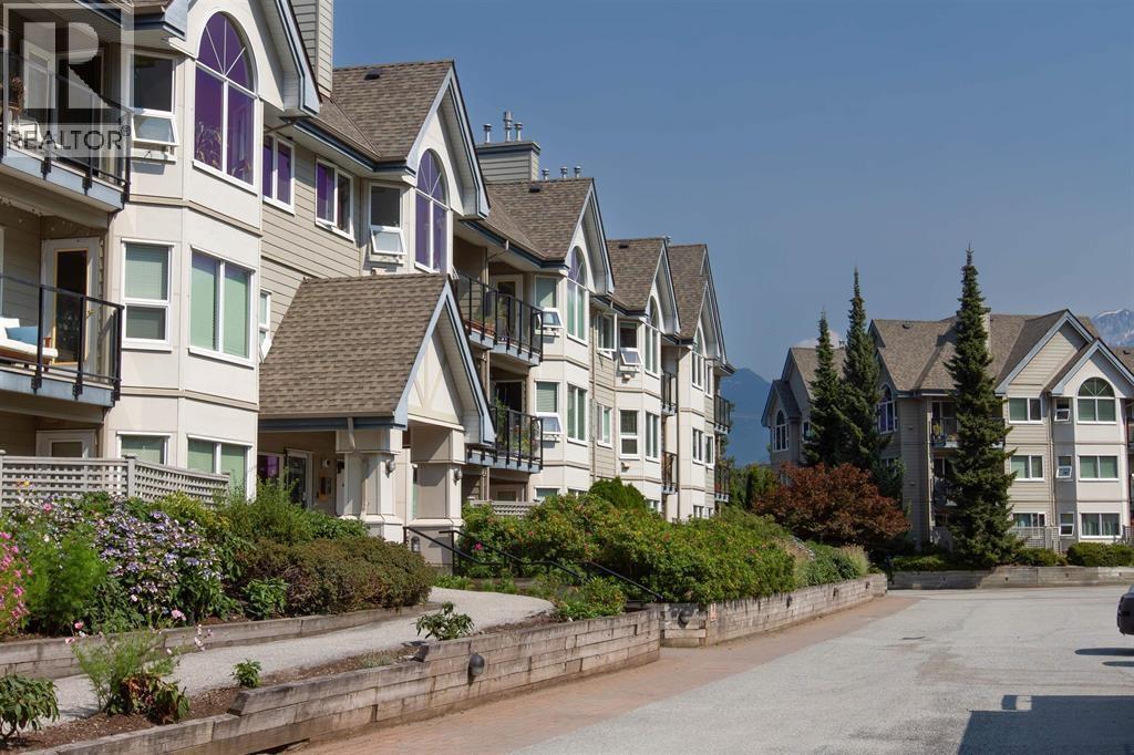 304 1466 Pemberton Avenue, Squamish, British Columbia  V8B 0K1 - Photo 2 - R3001631