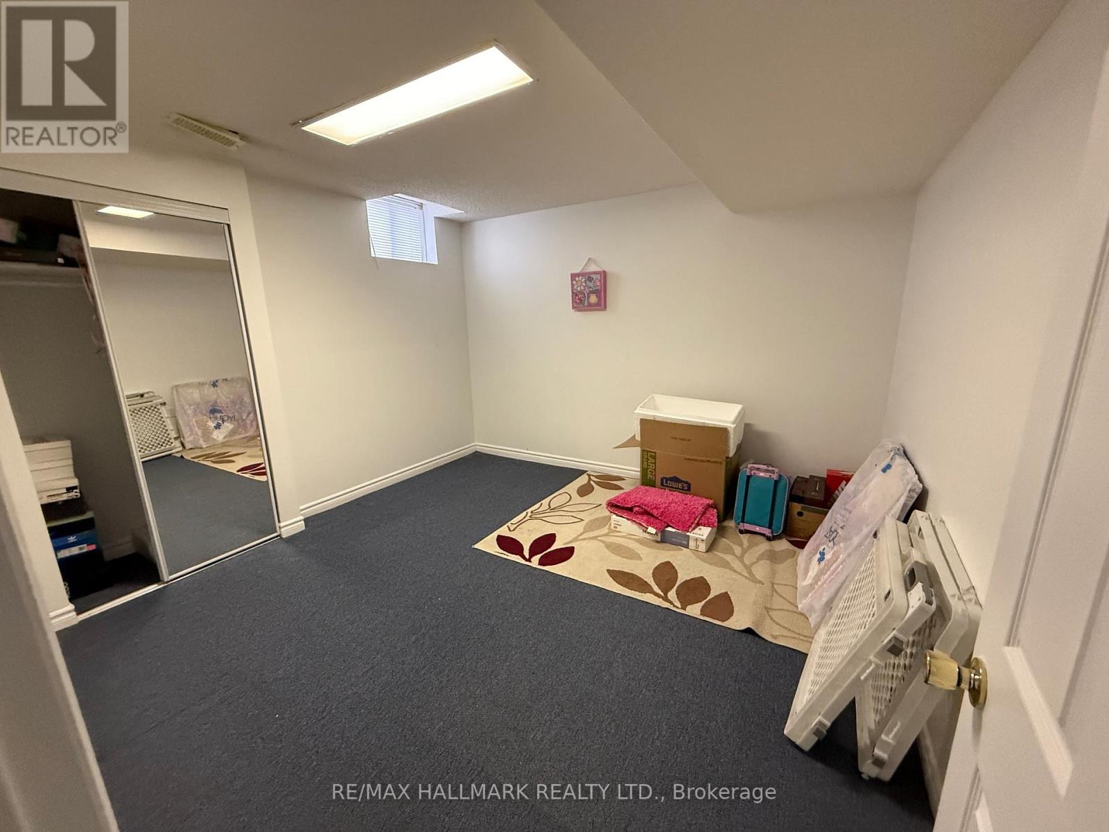 5923 Sidmouth Street, Mississauga, Ontario  L5V 2Z3 - Photo 13 - W12569066