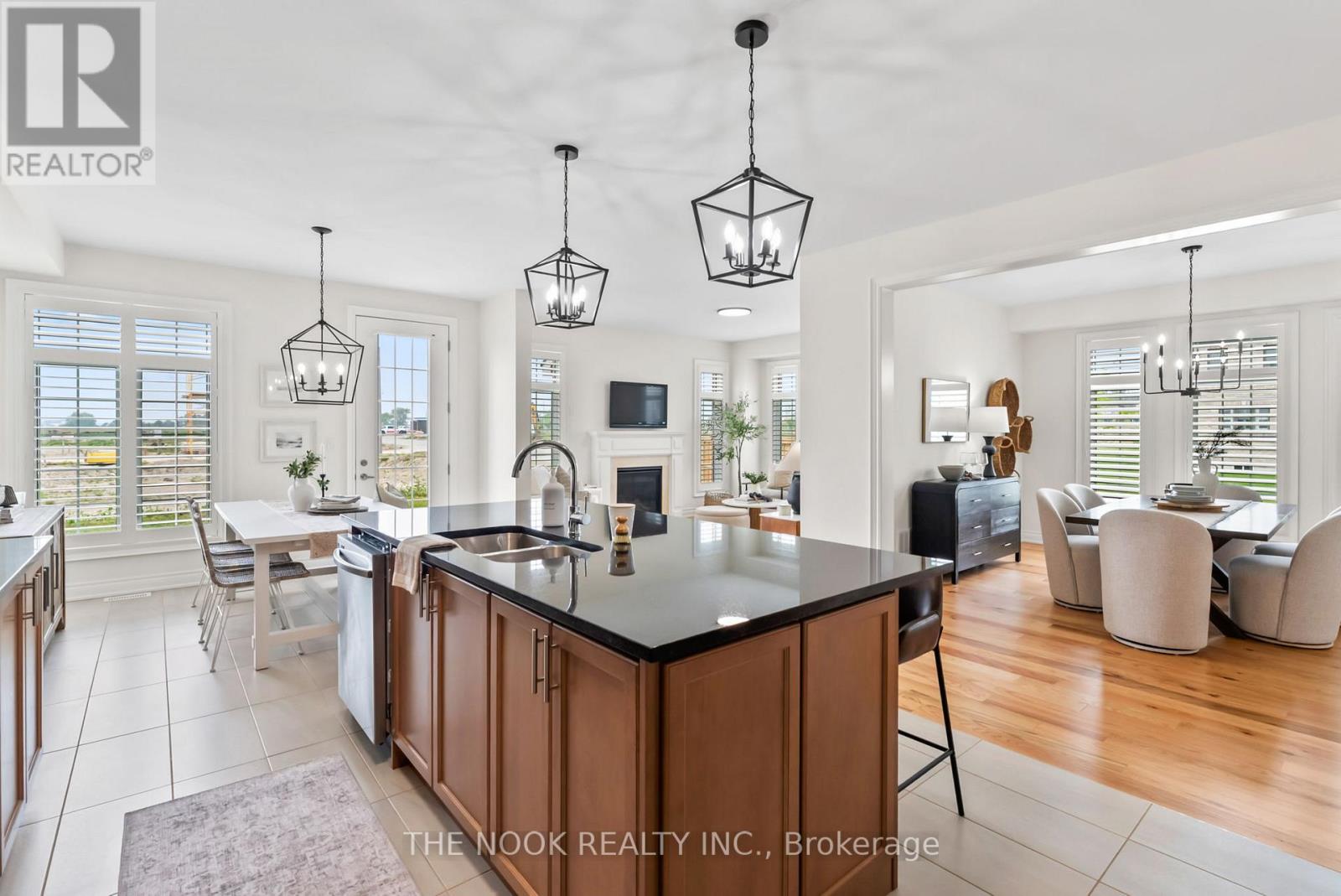 110 Wamsley Crescent, Clarington, Ontario  L1B 0W1 - Photo 3 - E12376181