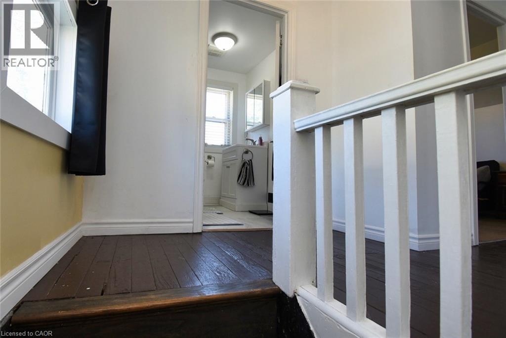 297 Wright Street, Welland, Ontario  L3B 2K4 - Photo 15 - 40774260