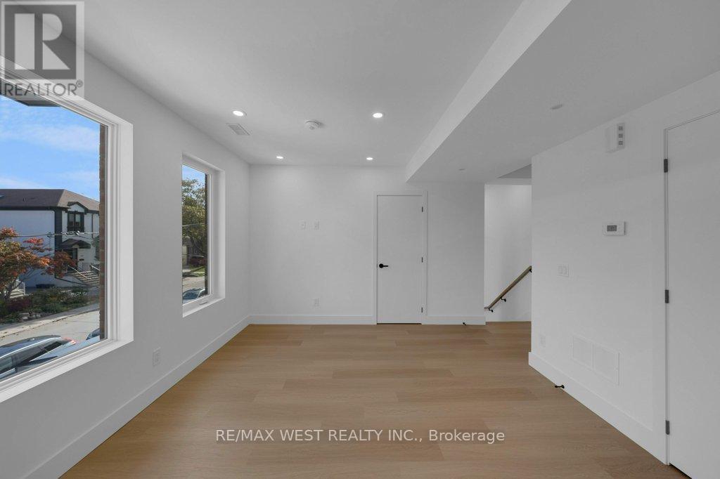 C - 502 Atlas Avenue, Toronto, Ontario  M6C 3V6 - Photo 8 - C12569304