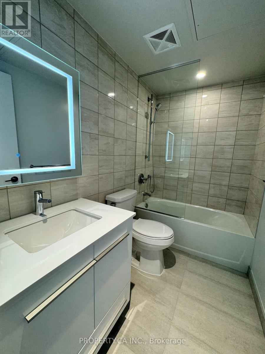 3208 - 8 Cumberland Street, Toronto, Ontario  M4W 0B6 - Photo 3 - C12569334