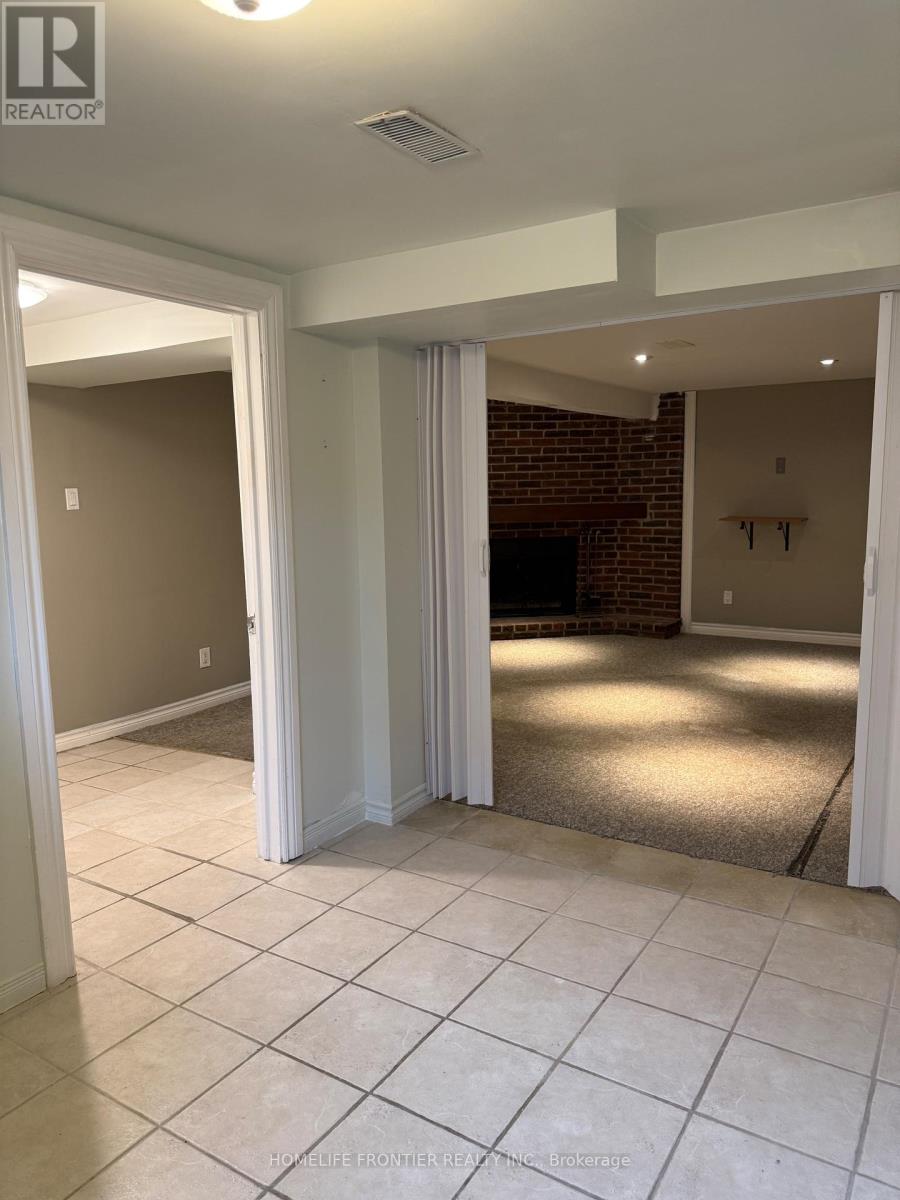 11 Thorncroft Crescent, Ajax, Ontario  L1S 2S1 - Photo 4 - E12569292