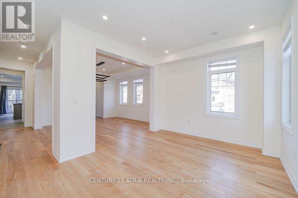 34 Isabella Peach Drive, Markham, Ontario  L6C 0Y9 - Photo 12 - N12569294