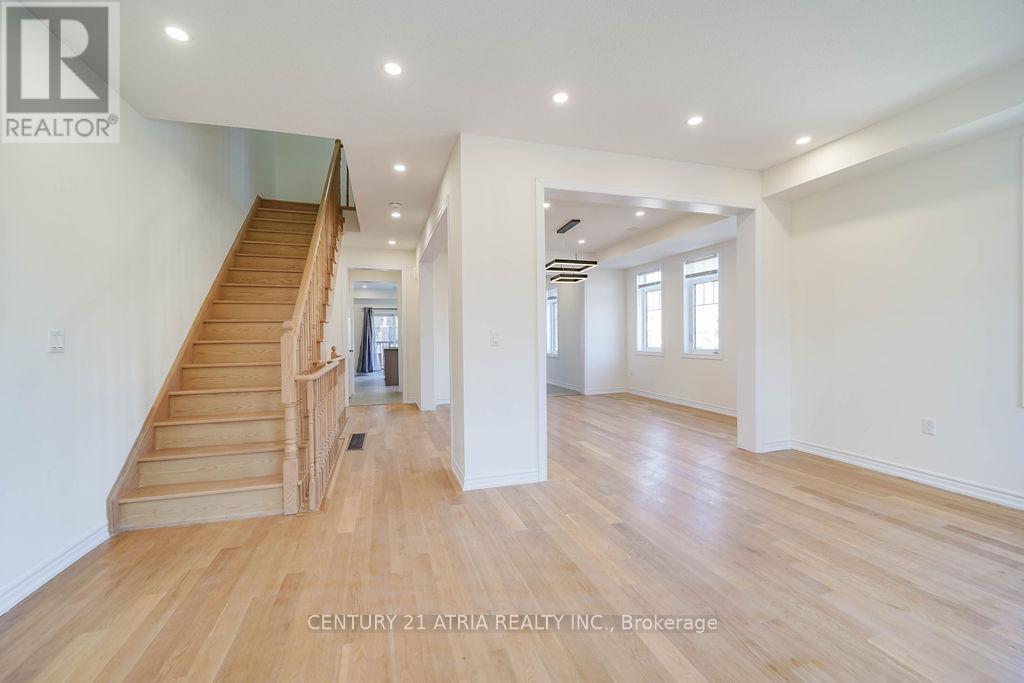 34 Isabella Peach Drive, Markham, Ontario  L6C 0Y9 - Photo 14 - N12569294