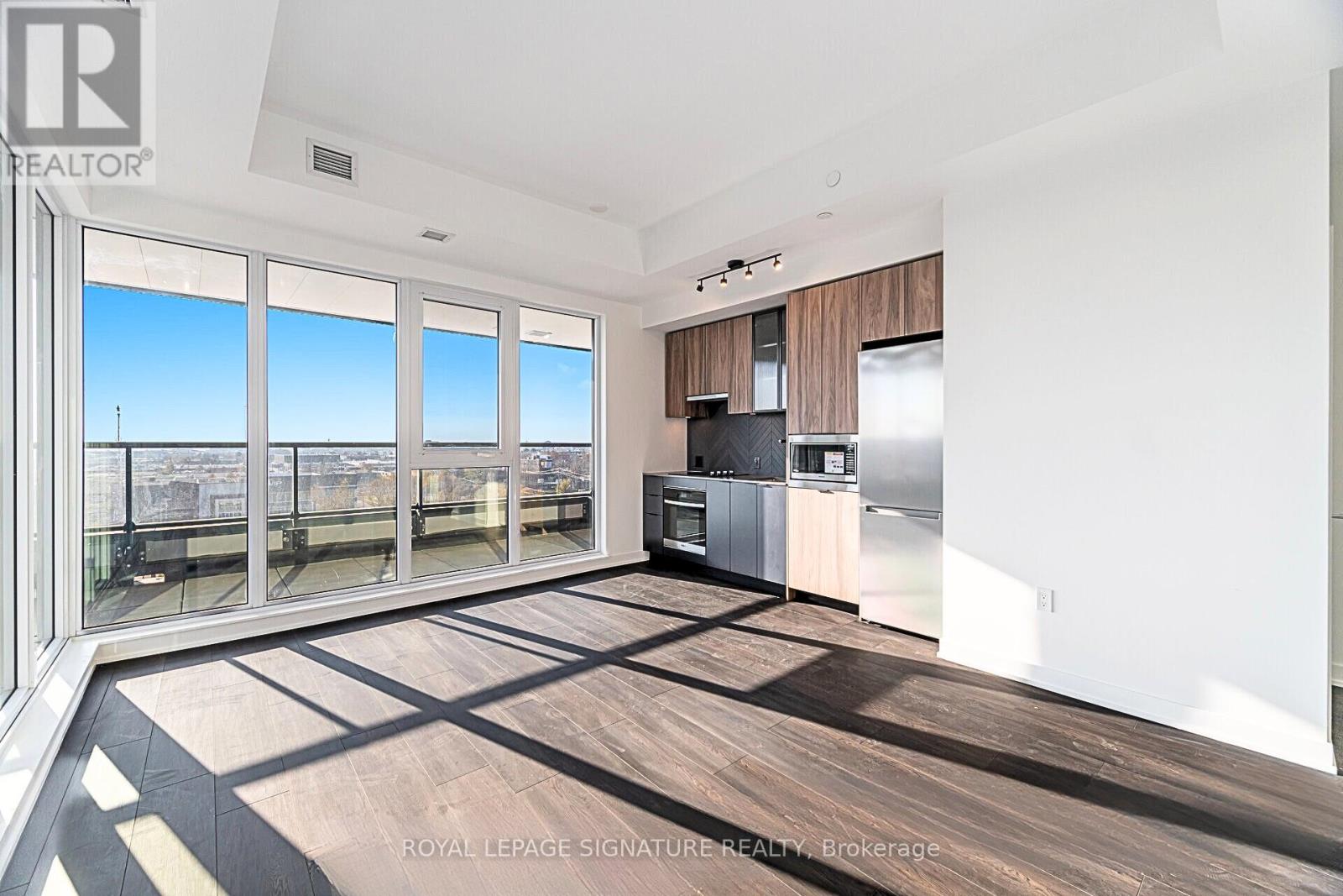 602 - 1037 The Queensway, Toronto, Ontario  M8Z 0H5 - Photo 4 - W12569298