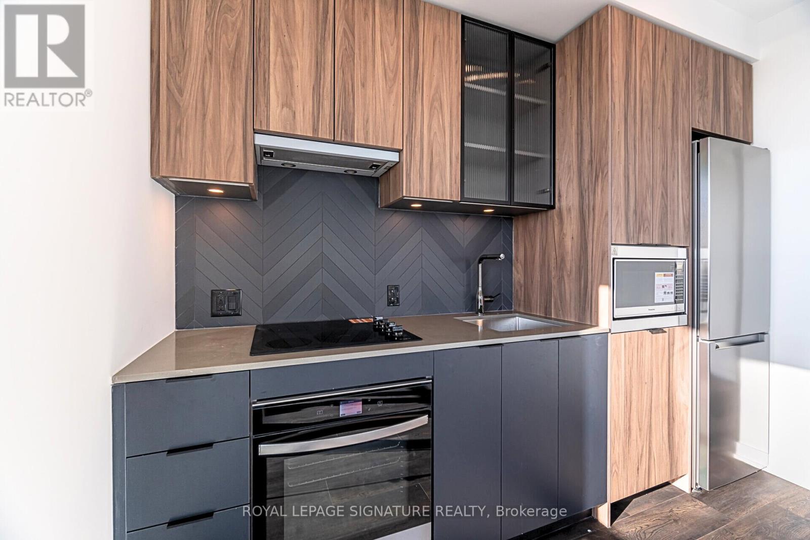 602 - 1037 The Queensway, Toronto, Ontario  M8Z 0H5 - Photo 6 - W12569298