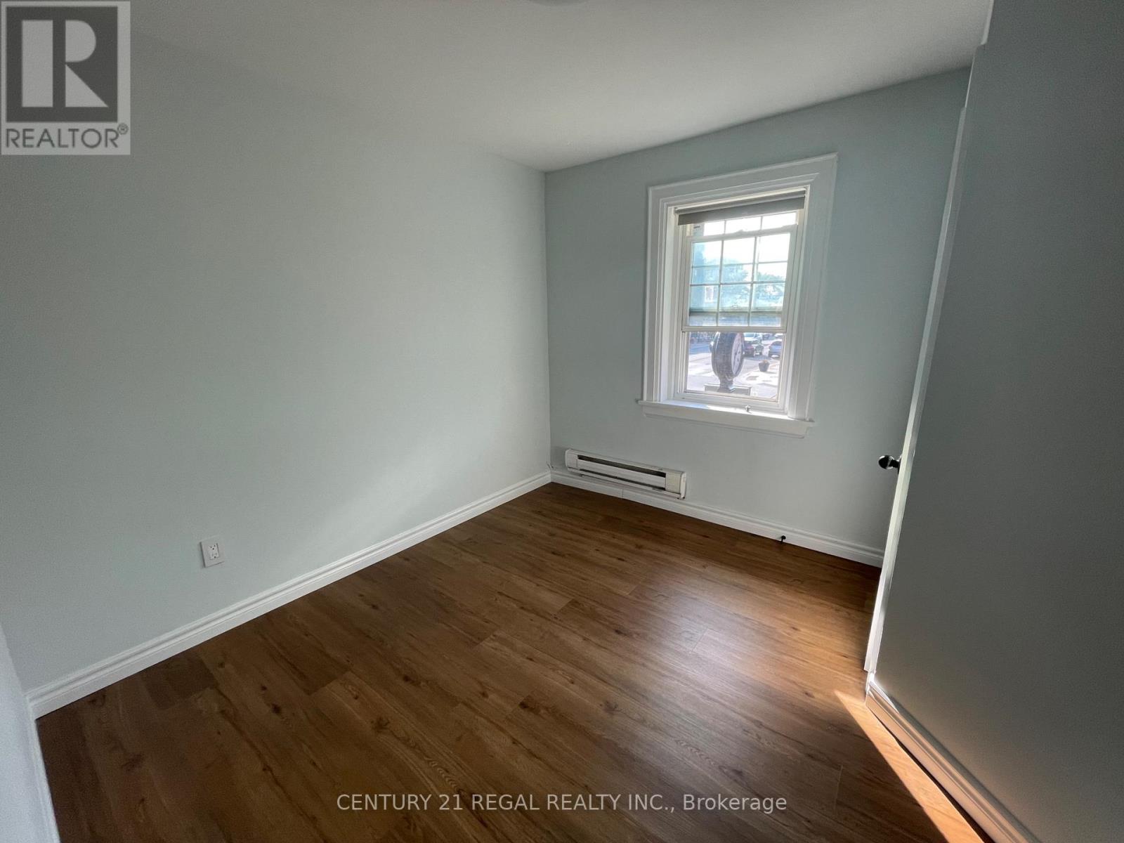 215 B Queen Street, Mississauga, Ontario  L5M 1L6 - Photo 1 - W12569312