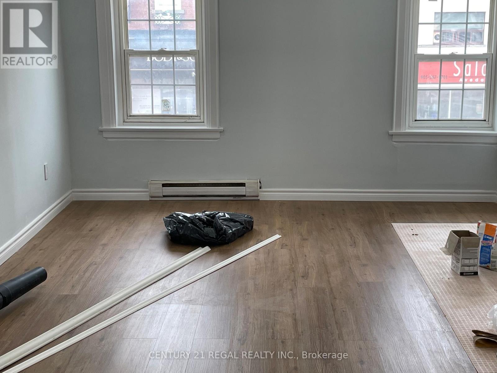 215 B Queen Street, Mississauga, Ontario  L5M 1L6 - Photo 10 - W12569312