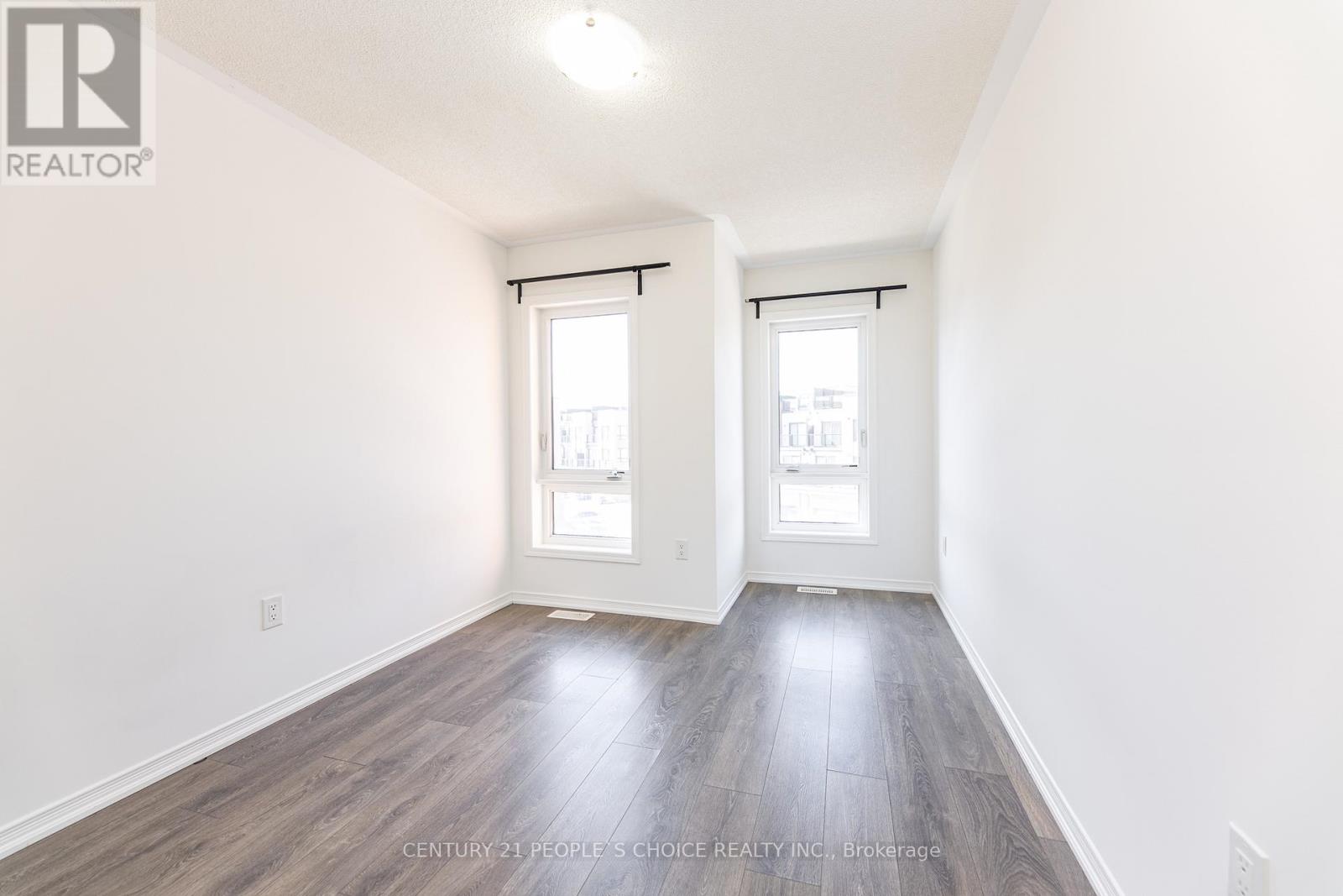 49 Woodstream Drive, Toronto, Ontario  M9W 6T4 - Photo 32 - W12569328