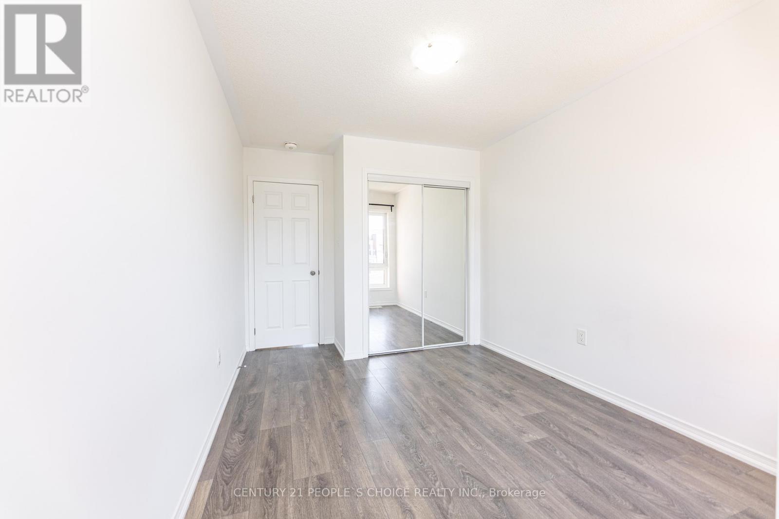 49 Woodstream Drive, Toronto, Ontario  M9W 6T4 - Photo 33 - W12569328