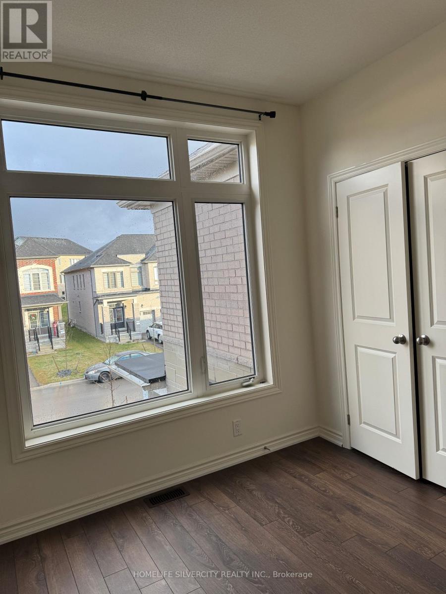 1235 Rexton Drive, Oshawa, Ontario  L1H 8L7 - Photo 13 - E12387006