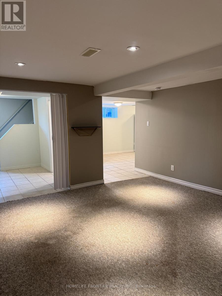 11 Thorncroft Crescent, Ajax, Ontario  L1S 2S1 - Photo 5 - E12569292